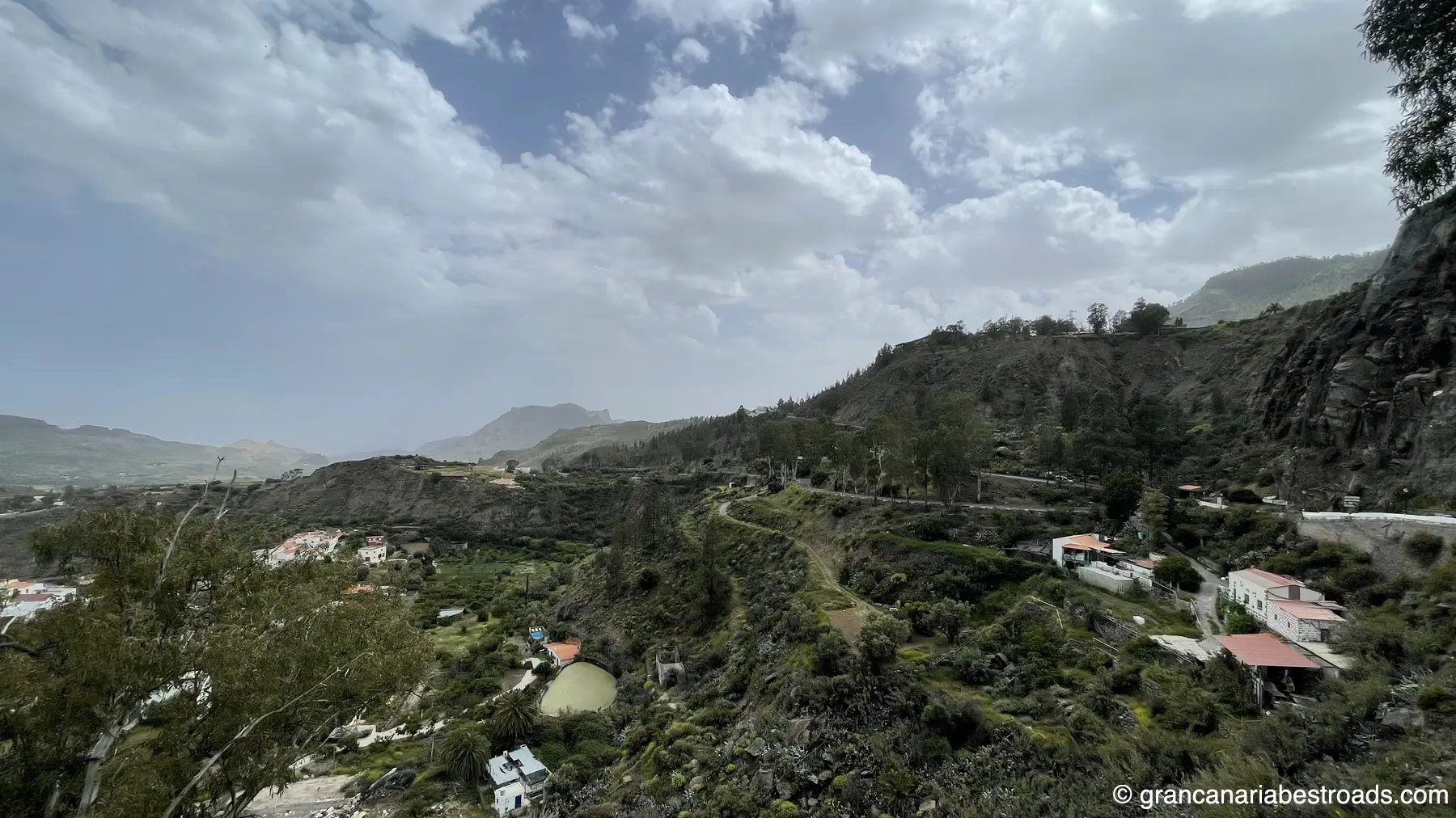 The view over the Fataga valley, all the way to the ocean at Maspalomas