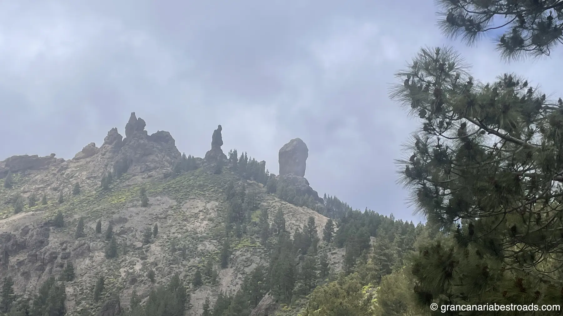 Roque Nublo: view from the parking lot