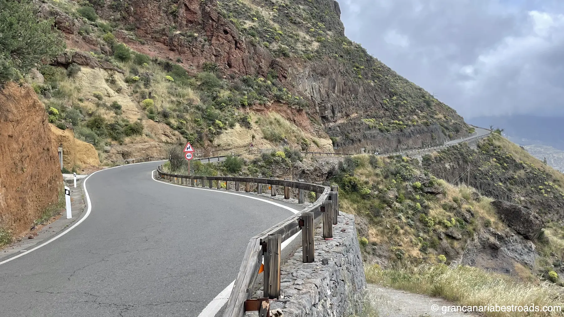 GC 210: colorful rocks, winding roads, and sweeping views