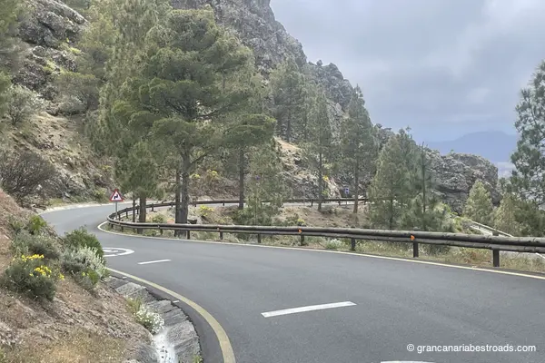 GC 600: a scenic overlook past Roque Nublo where the view stretches all the way to the ocean